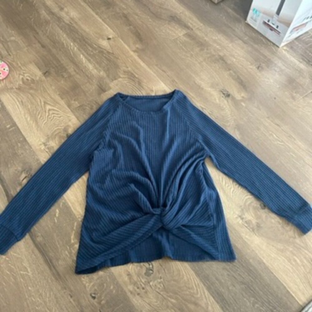 blue wrap front top